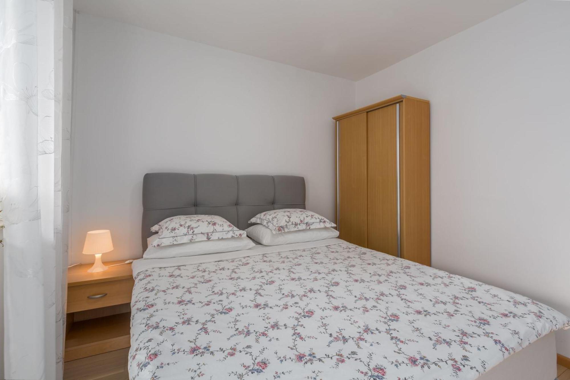 Apartment Marica 4 In Strandnaehe Mit Parkplatz
